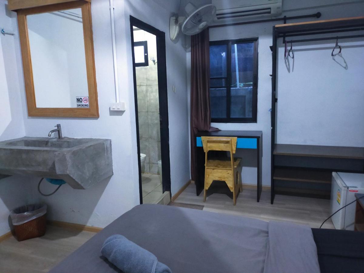 9 Hostel Chiang Mai Eksteriør bilde