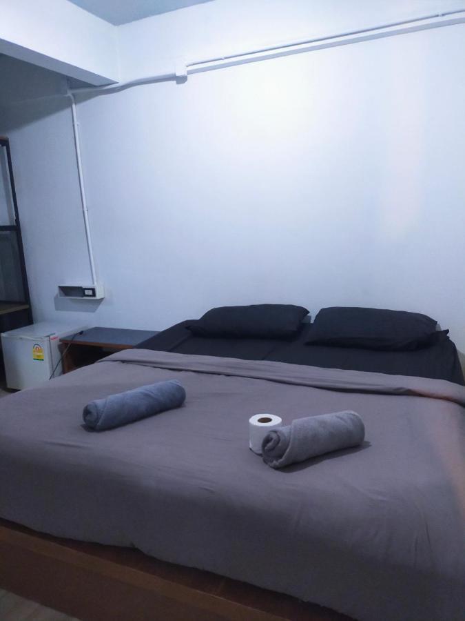 9 Hostel Chiang Mai Eksteriør bilde