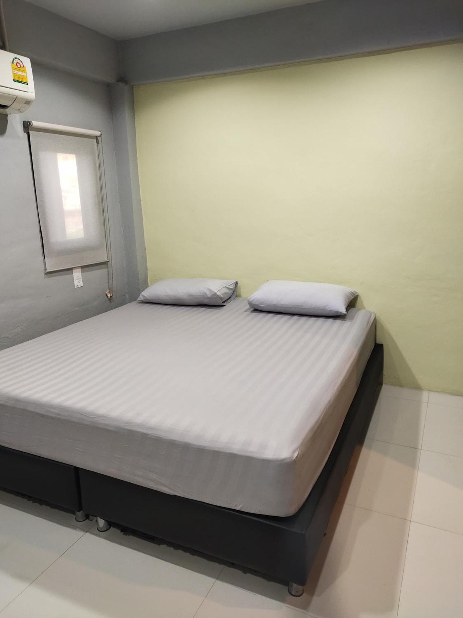 9 Hostel Chiang Mai Eksteriør bilde