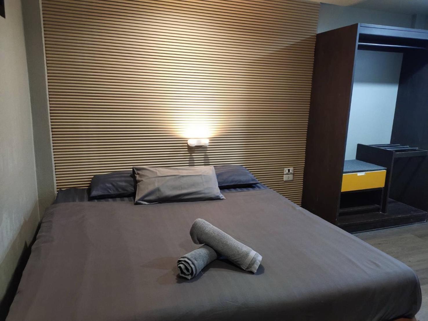 9 Hostel Chiang Mai Eksteriør bilde
